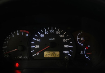 Подержанный автомобиль Hyundai Accent Sedan 2005 года (14 фото)