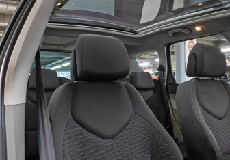 Подержанный автомобиль Peugeot 308 Wagon 2008 года (12 фото)