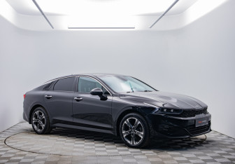 Подержанный автомобиль Kia K5 2021 года (3 фото)