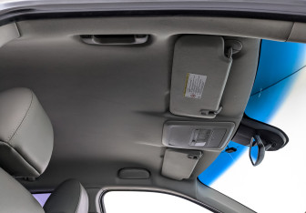 Подержанный автомобиль Chevrolet Orlando 2012 года (23 фото)