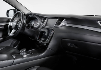 Подержанный автомобиль Infiniti QX50 2018 года (9 фото)