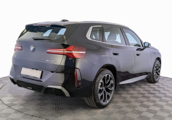 Новый BMW X3 2025 (2 фото)