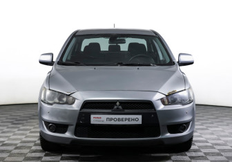 Подержанный автомобиль Mitsubishi Lancer Sedan 2008 года (2 фото)