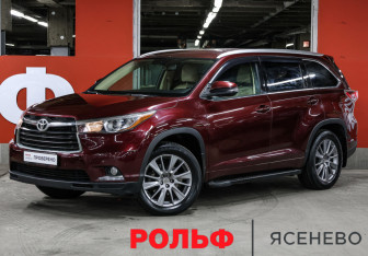 Подержанный автомобиль Toyota Highlander 2014 года (1 фото)