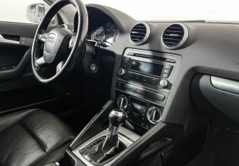 Подержанный автомобиль Audi A3 Hatchback 2012 года (9 фото)