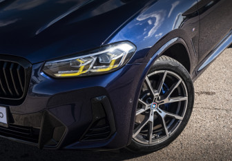 Подержанный автомобиль BMW X3 2021 года (2 фото)