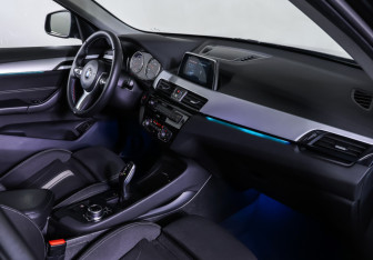 Подержанный автомобиль BMW X1 2018 года (11 фото)