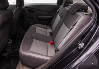 Подержанный автомобиль Chevrolet Cobalt Sedan 2013 года (11 фото)