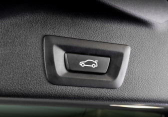 Подержанный автомобиль BMW X5 2020 года (26 фото)