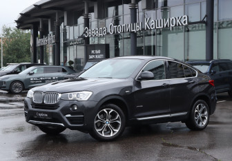 Подержанный автомобиль BMW X4 2017 года (23 фото)
