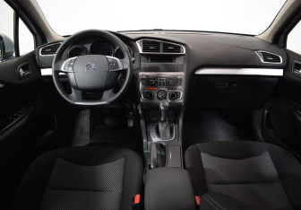 Подержанный автомобиль Citroen C4 Sedan 2020 года (10 фото)