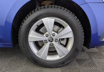 Подержанный автомобиль Skoda Octavia Liftback 2020 года (12 фото)