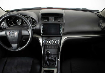 Подержанный автомобиль Mazda 6 Sedan 2012 года (12 фото)