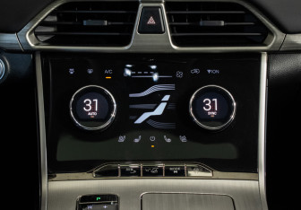 Подержанный автомобиль Exeed TXL 2023 года (16 фото)