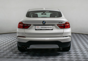 Подержанный автомобиль BMW X4 2017 года (6 фото)