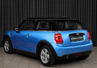 Подержанный автомобиль MINI Hatch 2018 года (7 фото)