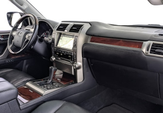 Подержанный автомобиль Lexus GX 2012 года (13 фото)