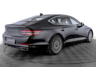Подержанный автомобиль Genesis G80 2021 года (5 фото)