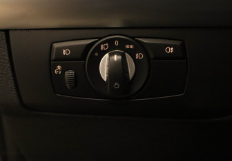 Подержанный автомобиль BMW X5 2012 года (14 фото)