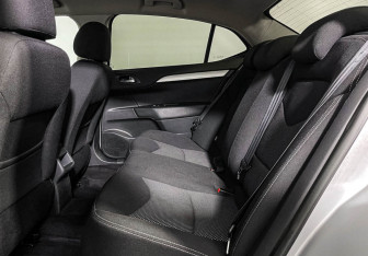 Подержанный автомобиль Citroen C4 Sedan 2014 года (10 фото)