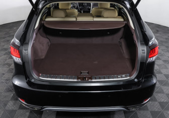 Подержанный автомобиль Lexus RX 2020 года (10 фото)