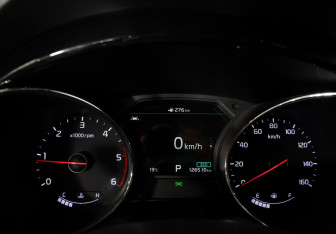 Подержанный автомобиль Kia Carnival 2019 года (12 фото)