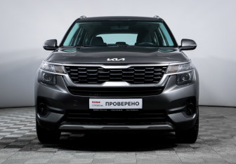 Подержанный автомобиль Kia Seltos 2022 года (2 фото)