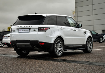 Подержанный автомобиль Land Rover Range Rover Sport 2017 года (5 фото)