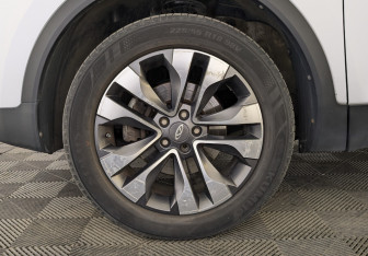 Подержанный автомобиль Chery Tiggo 4 2022 года (11 фото)