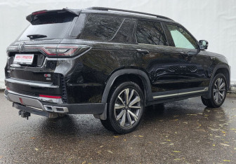 Подержанный автомобиль Changan CS95 2024 года (5 фото)