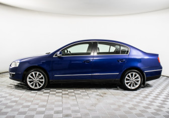 Подержанный автомобиль Volkswagen Passat Sedan 2008 года (8 фото)