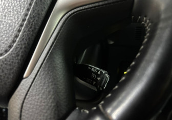 Подержанный автомобиль Toyota Land Cruiser Prado 2020 года (32 фото)