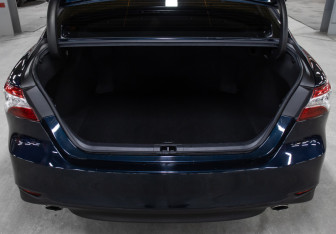 Подержанный автомобиль Toyota Camry Sedan 2018 года (10 фото)