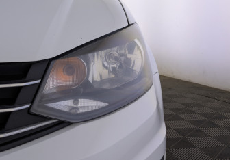 Подержанный автомобиль Volkswagen Polo Sedan 2019 года (11 фото)