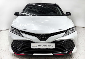 Подержанный автомобиль Toyota Camry Sedan 2020 года (2 фото)