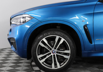 Подержанный автомобиль BMW X6 2018 года (8 фото)