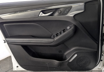 Подержанный автомобиль Haval Jolion 2023 года (19 фото)