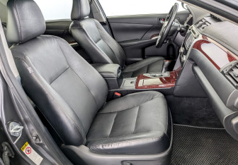 Подержанный автомобиль Toyota Camry Sedan 2014 года (24 фото)