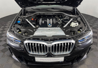 Подержанный автомобиль BMW X3 2021 года (10 фото)