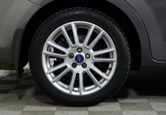 Подержанный автомобиль Ford Mondeo Sedan 2013 года (5 фото)