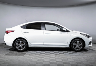 Подержанный автомобиль Hyundai Solaris Sedan 2017 года (4 фото)