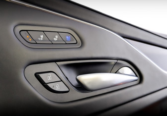 Подержанный автомобиль Cadillac Escalade Suv 2023 года (29 фото)