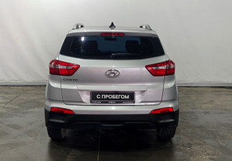 Подержанный автомобиль Hyundai Creta 2021 года (5 фото)