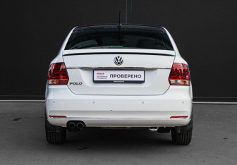 Подержанный автомобиль Volkswagen Polo Sedan 2018 года (5 фото)