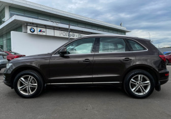 Подержанный автомобиль Audi Q5 2013 года (8 фото)