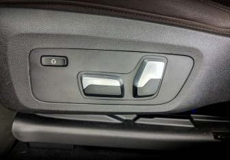 Подержанный автомобиль BMW X4 2021 года (20 фото)