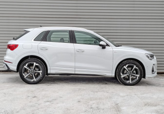 Новый Audi Q3 2025 (4 фото)