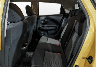 Подержанный автомобиль Nissan Juke 2015 года (13 фото)