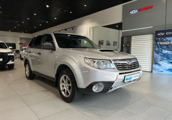 Подержанный автомобиль Subaru Forester Suv 2009 года (3 фото)