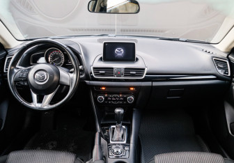 Подержанный автомобиль Mazda 3 Sedan 2014 года (10 фото)